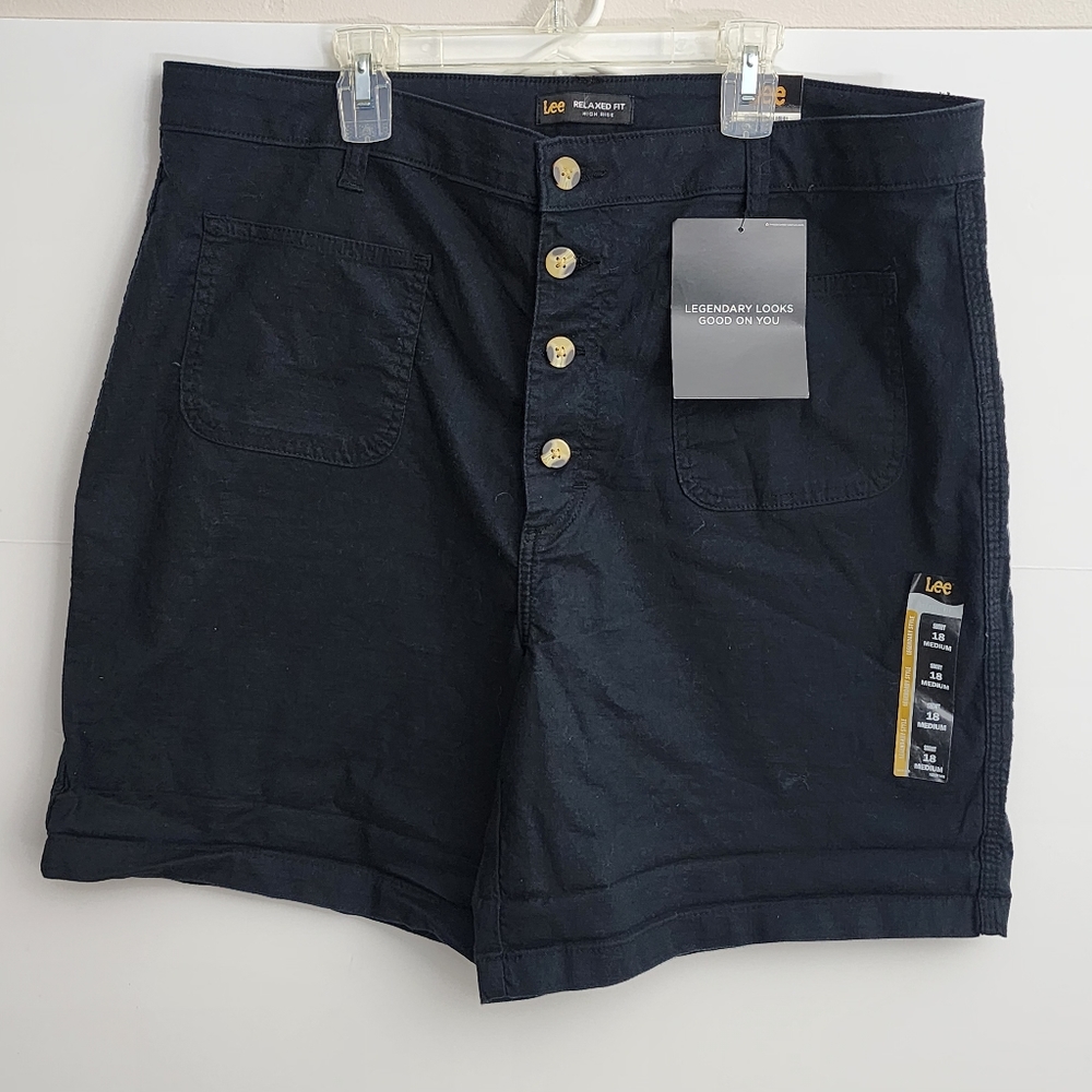 LEE WOMEN'S LEGENDARY‎ STYLE HIGH RISED RELAXED FIT BLACK SHORT Size 18